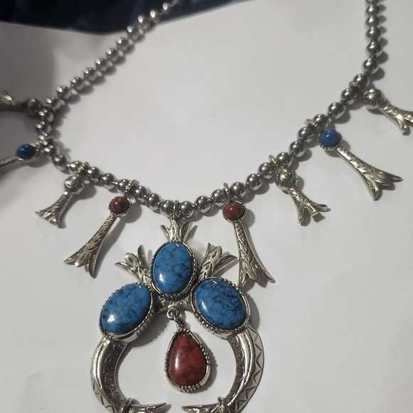 Vtg ART Arthur Pepper Squash Blossom Silver Tone Southwestern Necklace - Picture 3 of 5